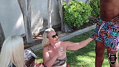 Does Dee Siren suck monster cock in interracial threesome?