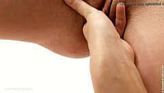 Yvette and Nichol finger each other in the bathroom 😏