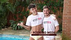 Rodrigo Weeh backstage with kittens and naughty ones.