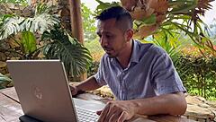 boss interacts with pregnant employee to avoid dismissal part 1