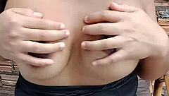 eu do nada with latina lesbian kissing and sex