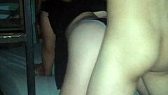 cogiendome en cuatro a mi novia en tanga por la noche