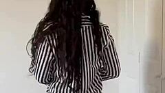 Look At This Young Babe Showing Off!