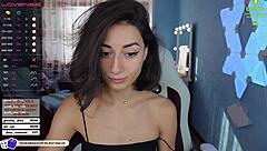 i chat online and show my stuff