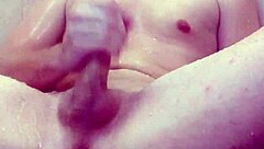 Big cocked stud gets messy in the shower