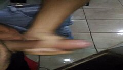 i'm para making jacare cum in this hentai anime