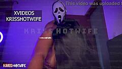 Halloween 2022, Pânico fucks Kriss hotwife hard, check the full video on red