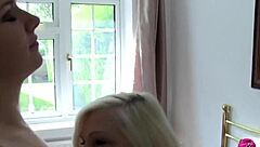 Laceystarr intensely dives into mona summers