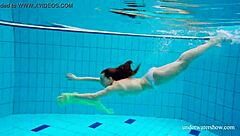 Nina Mohnatka flaunts hairy pussy in shower