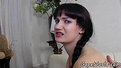 Beauty poses with gaping ass before anal fucking