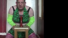 Bisexual crossdresser's wild anal adventure with a dildo