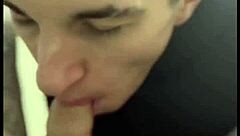 I saw guy jerking off and joined with blowjob