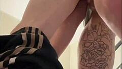 I saw guy jerking off and joined with blowjob