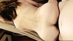 Queen spreads in open bath for intense sex.