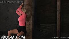 Beauty sucks toes extremely for charming feet