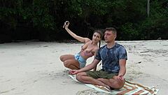 i got a sloppy blowjob on the beach