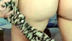 Can you handle this teen's reggaeton dance on webcam?