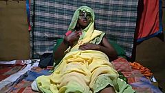 Bhabhi enjoys wild chut sex in Hindi dubbed action