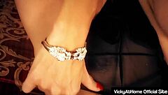 busty milf vicky vette rubs juicy hairy pussy