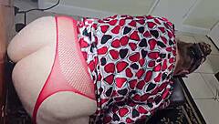 Thick Milf Rides Huge Dildo In Doggystyle