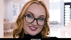 Emma Magnolia Deepthroats and Squirts Up Close