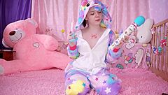 A beautiful amateur, dressed in her baby doll nightie, plays with her backdoor using an anal toy