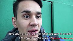 Straight guy explores gay experiences openly