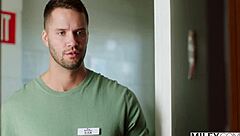 Aussie MILF Ainslee's erotic encounter with delivery man