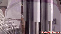 petite babe loves footlicking fetish