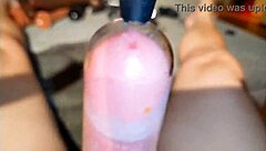 Gay amateur Homo kotilainen has an uncut cock and he likes to pleasure himself