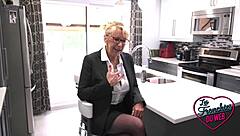 i'm bianca, that quebec milf with all the curves, and i'm feeling so sexy in my lingerie