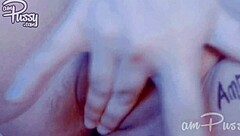 Amateur Asian Pussy Fingering Close-Up