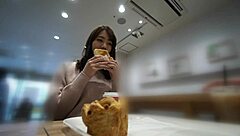 Modern Japanese housewife shines in dating app encounter