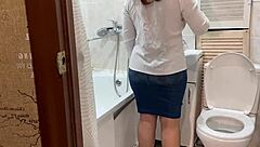 Milf Shows Ass for Anal Sex!