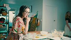 Teaser Charlie Forde dominates Chasey in full kitchen video