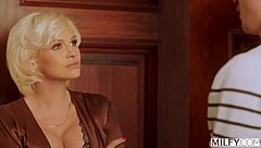 Curious assistant satisfies her boss’s desires and gets rewarded