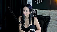 Mora Na Belgica Gosta De Porno Hard E Os Holandeses Tem Pau Grande - Vitoria Vonteese Sheer Red