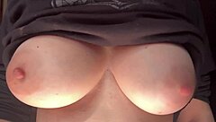 Italian MILF Artemisia Love in a hot solo close-up