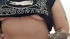 I masturbate while sucking my stepbrother's cock without condom