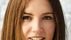 mistress kittiwips guides you in front of your computer with french audio