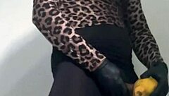 i try fucking a papaya fruit for the first time and enjoy it