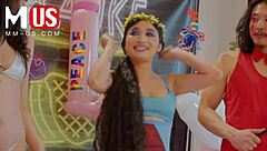 Whitney Wright and Leo Vice play jerkaoke games