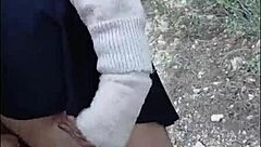 puta caliente recibe leche y nalgadas creampie al aire libre