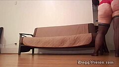 Pizza Man Gives Bareback Creampie To Big Butt Cougar Milf!