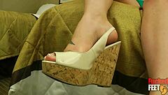 adorning jessica raynes' barefoot soles with philly jhons' warm essence