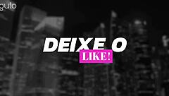 Que delícia fuder a bucetinha da carol assim de ladinho! Olha o tamanho da raba dessa safada!