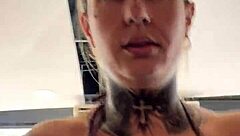 Será que sentar na rola fazendo exercícios na academia é bom