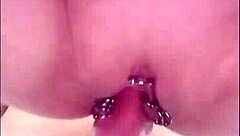 Kiwi milf plays with beads