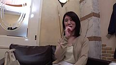 Beautiful Asian MILF in homemade video