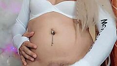 Rica Blanca Transexual Jalando Polla!